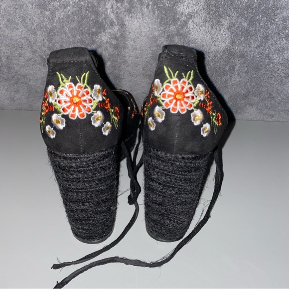 ASOS Shoes TAMIKO Size 4 Embroidered Black 4” High Wedges - Picture 10 of 15
